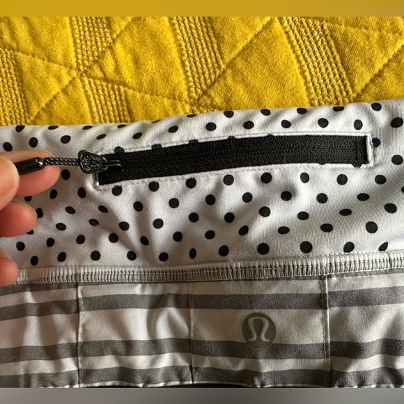 LULU LEMON skirt NEW - Picture 8 of 8